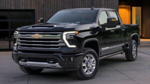 2026-chevy-silverado-hd-max-diesel-power-towing-capacity-cabin